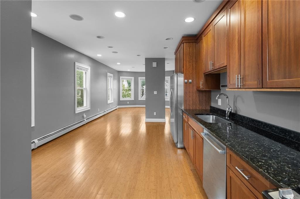 Multi Family at 33 35 Stadden Street, Providence, photo 11 of 44