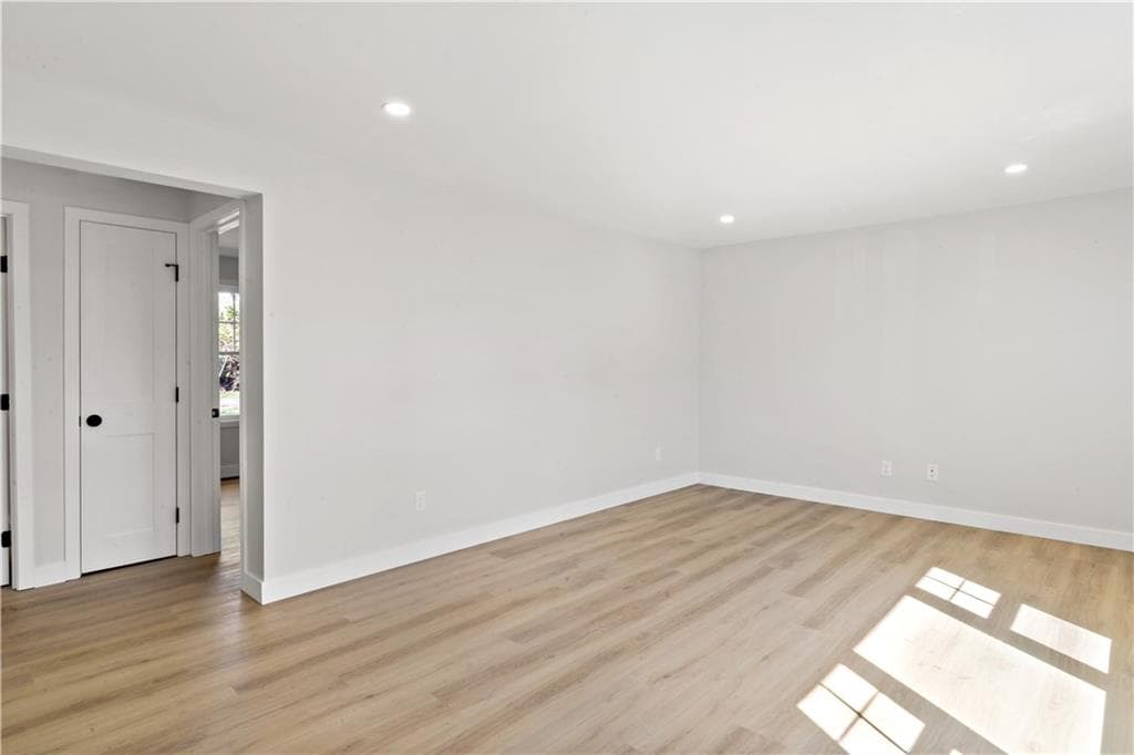 6 Monast Street UNIT 1 photo 10