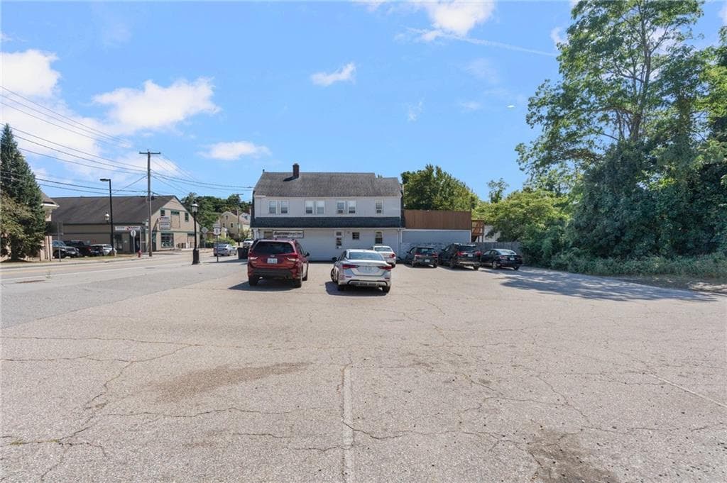 3341 Post Road photo 8