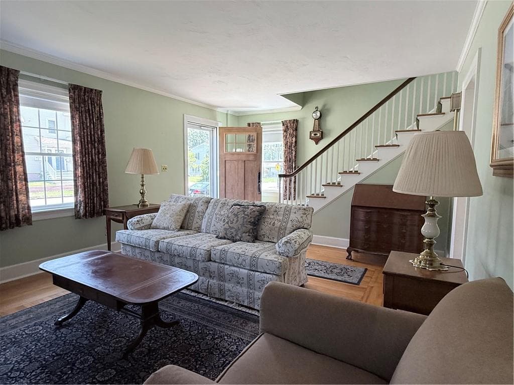 76 Brookdale Boulevard photo 3