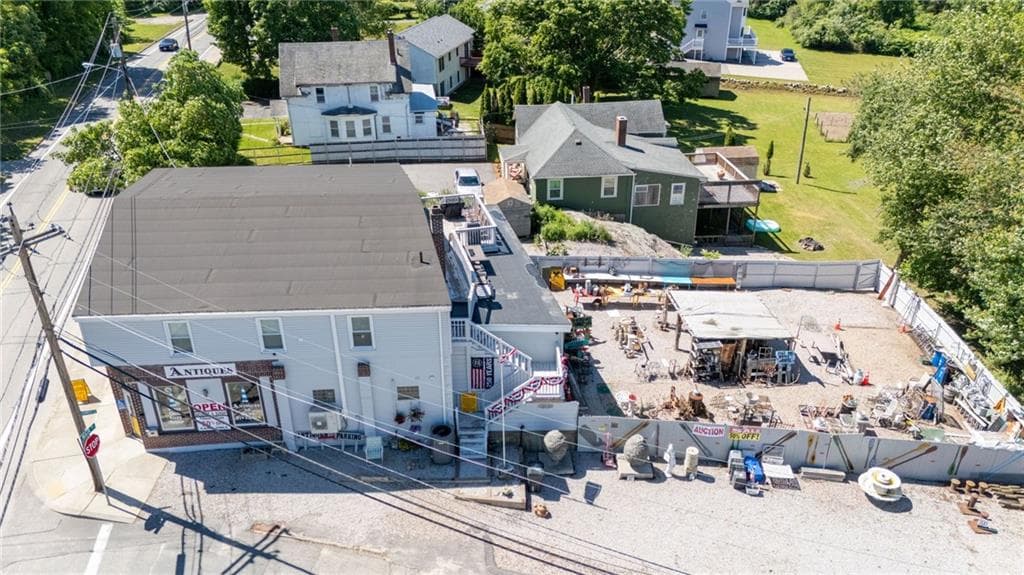 Multi Family at 1019 Main Road, Tiverton, photo 26 of 31