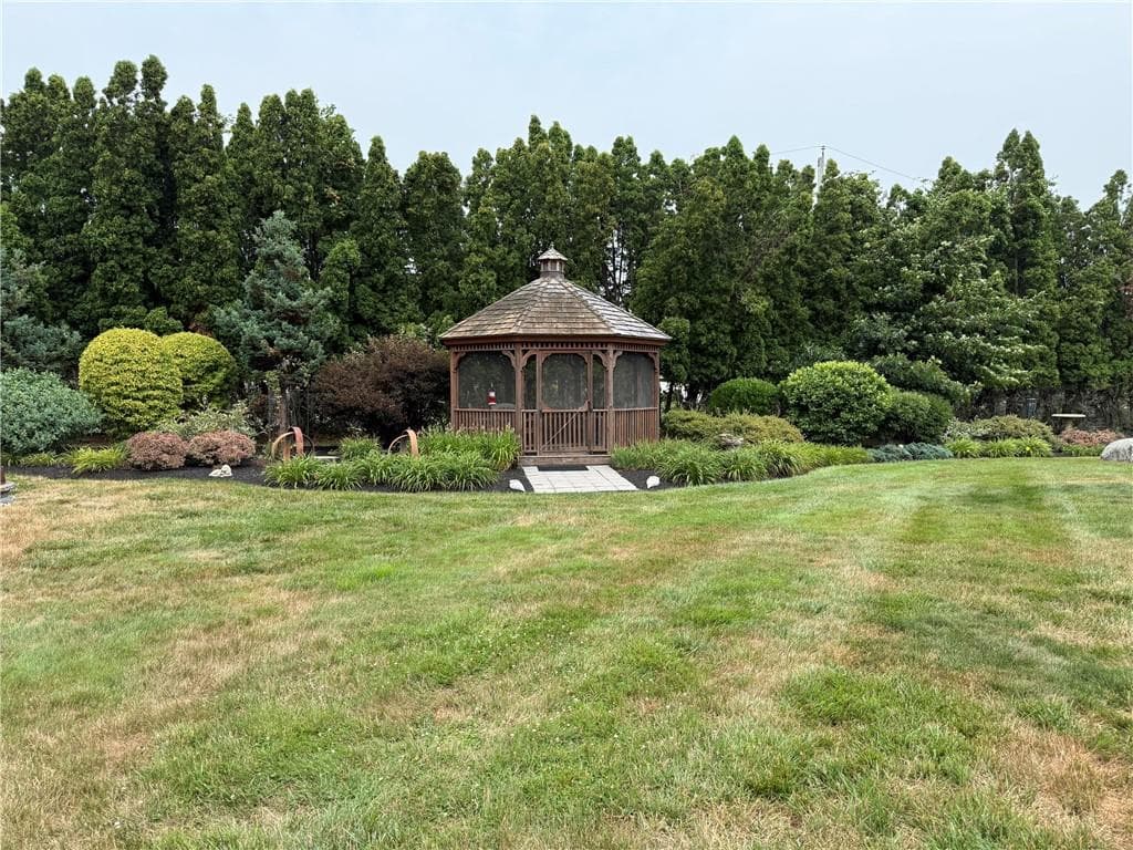 11 Stonegate Road photo 30