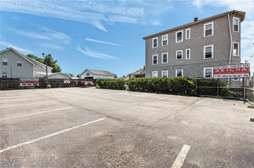 162 Vincent Avenue photo 6