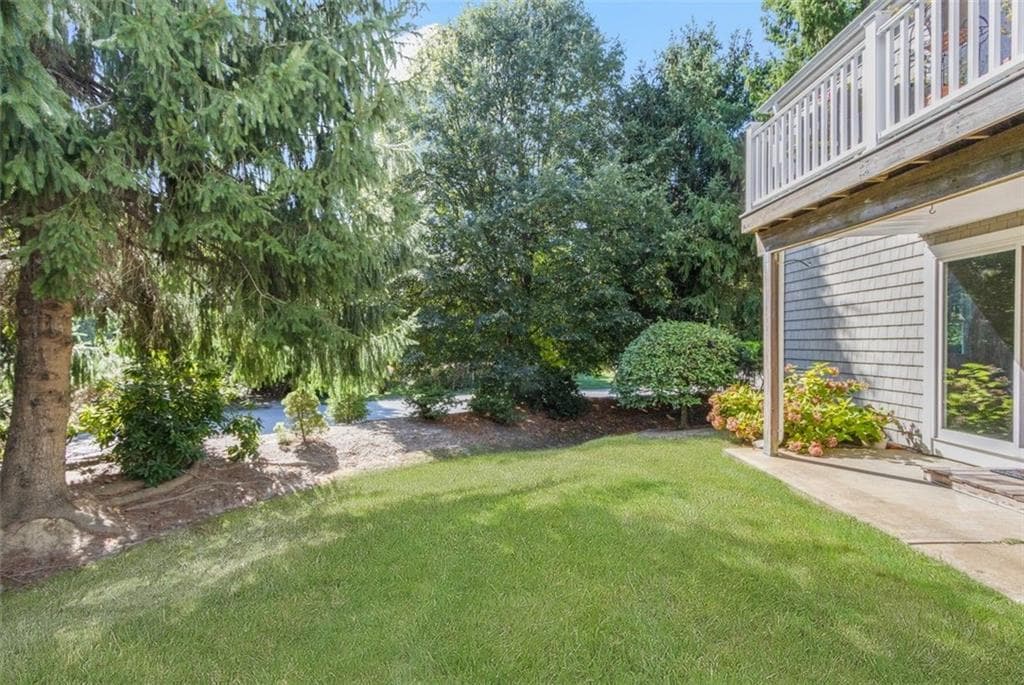 Condominium at 1 Bristol Woods Drive UNIT B1, Bristol, photo 26 of 31