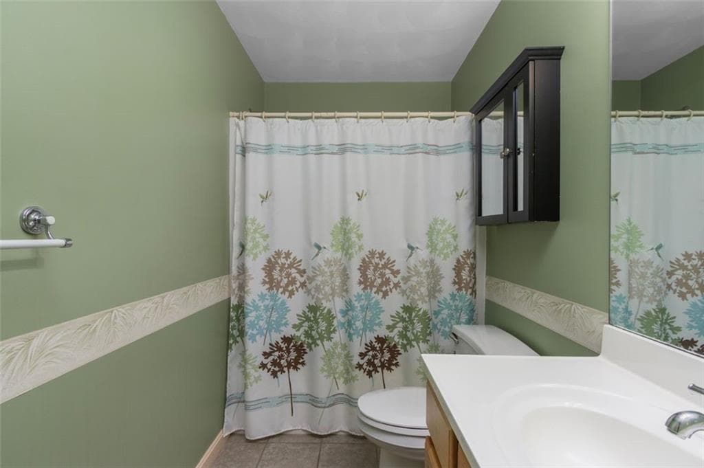 Condominium at 1 Bristol Woods Drive UNIT B1, Bristol, photo 18 of 31