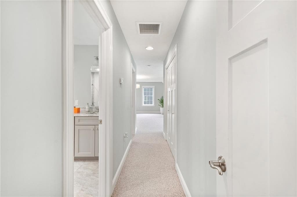 42 East Lantern Road photo 28