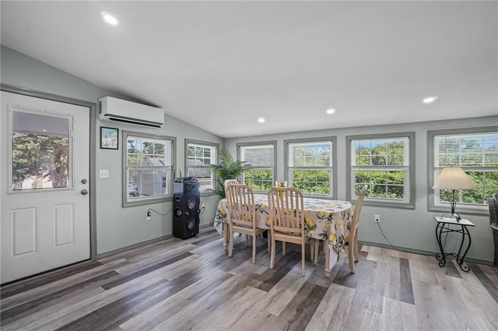 1304 New London Avenue photo 3