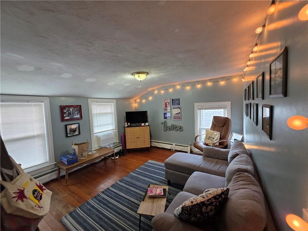 422 East Avenue photo 27