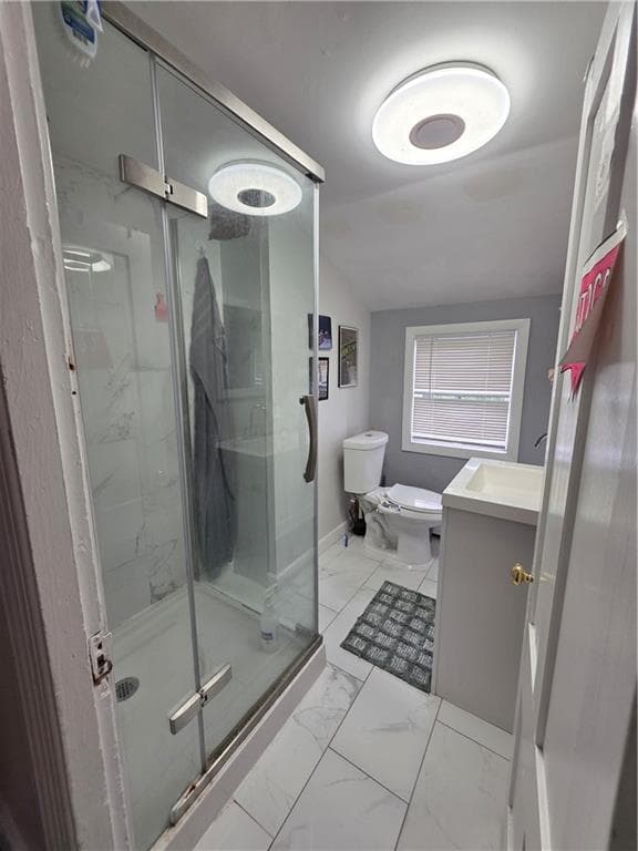 422 East Avenue photo 26