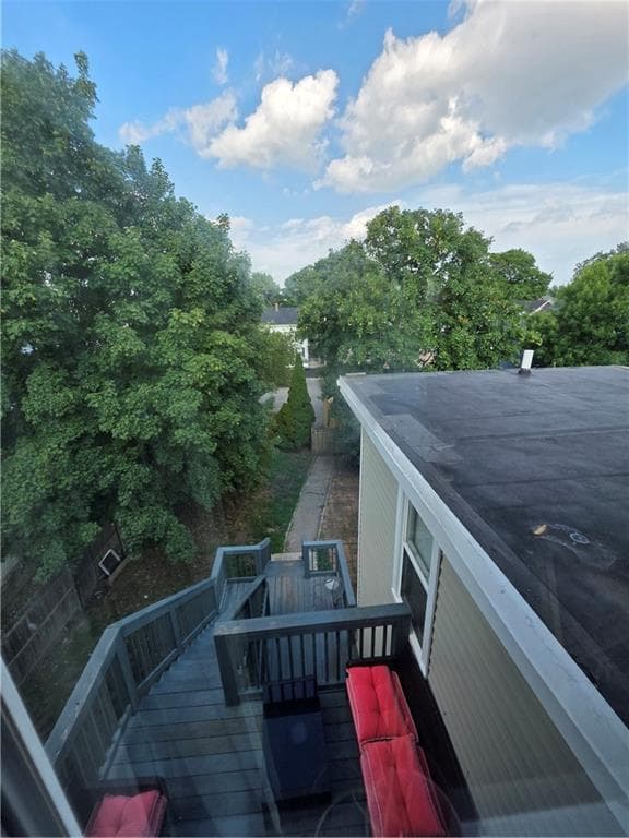 422 East Avenue photo 30