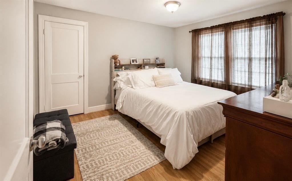 Single Family Residence at 15 Sarah Teft Drive, Warwick, photo 9 of 13