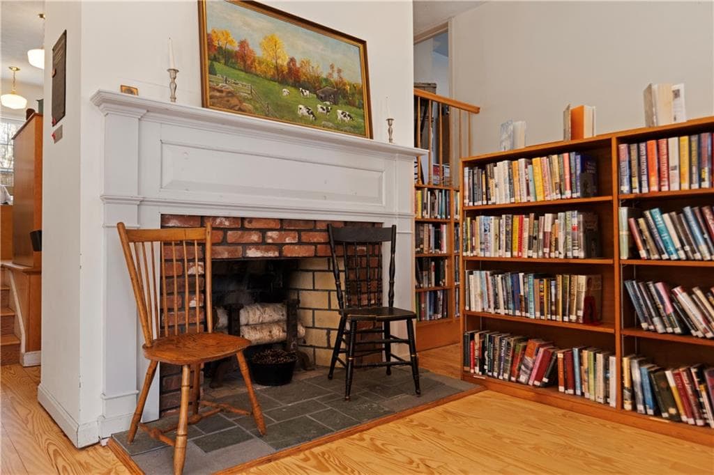 Single Family Residence at 81 A Moosup Valley Road, Foster, photo 4 of 14