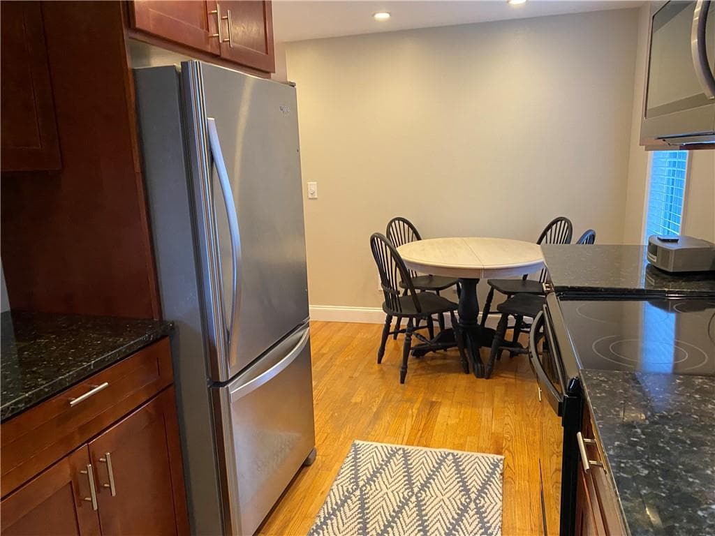 336 Shore Acres Avenue photo 3