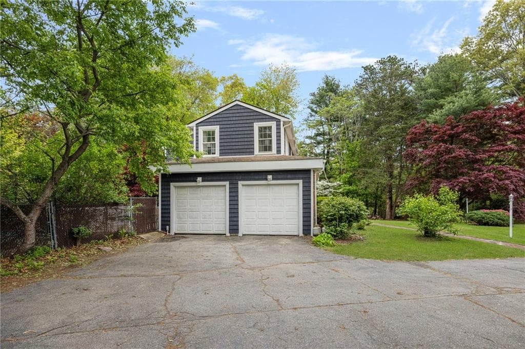 1 Gladridge Drive photo 40