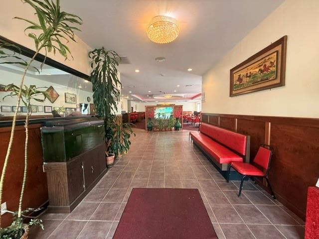 Commercial at 1172 Main Street, Richmond, photo 2 of 10