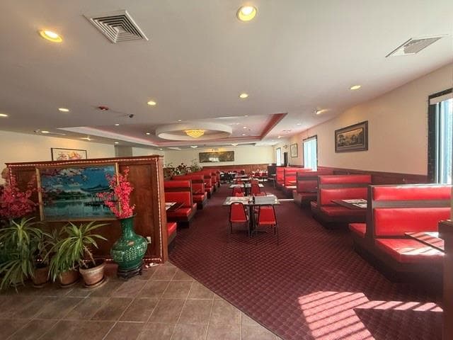 Commercial at 1172 Main Street, Richmond, photo 3 of 10