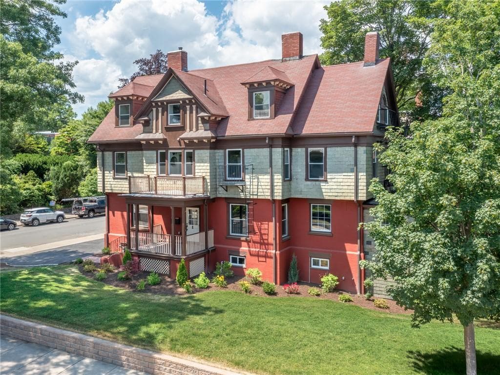 166 Waterman Street UNIT 3