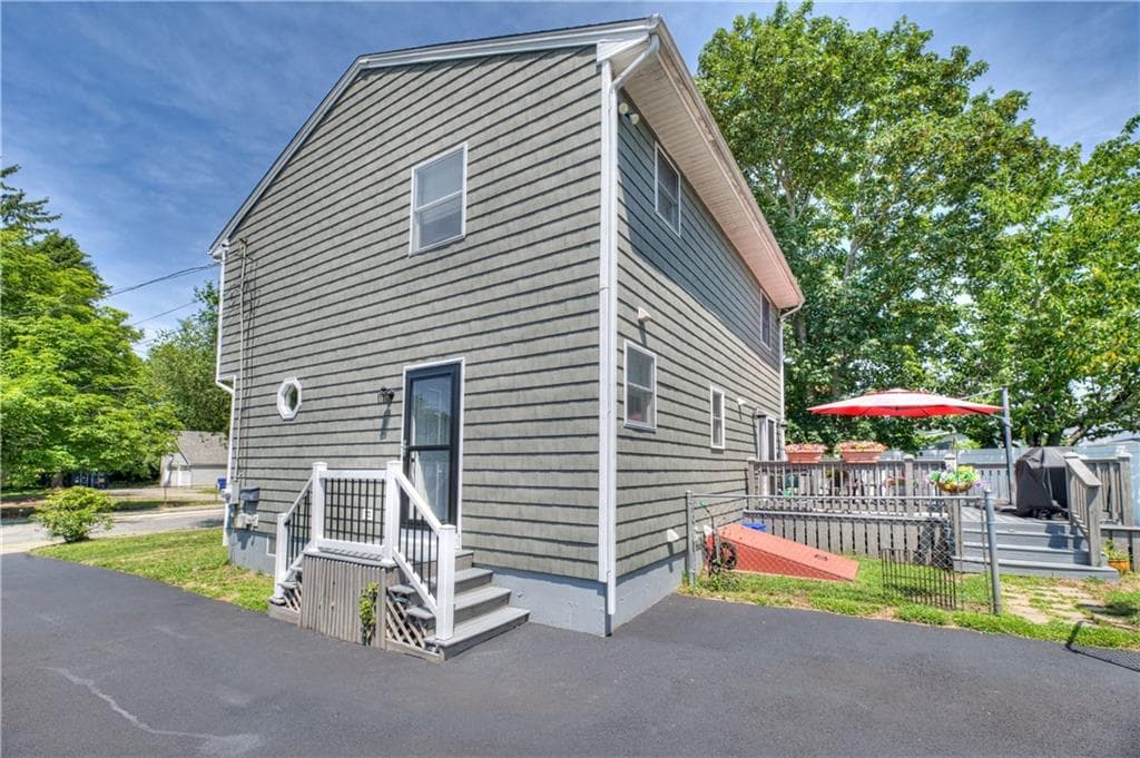 16 Arlington Avenue photo 27
