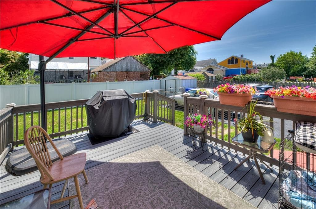 16 Arlington Avenue photo 31