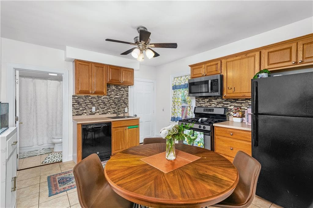 62 Mary Avenue photo 3