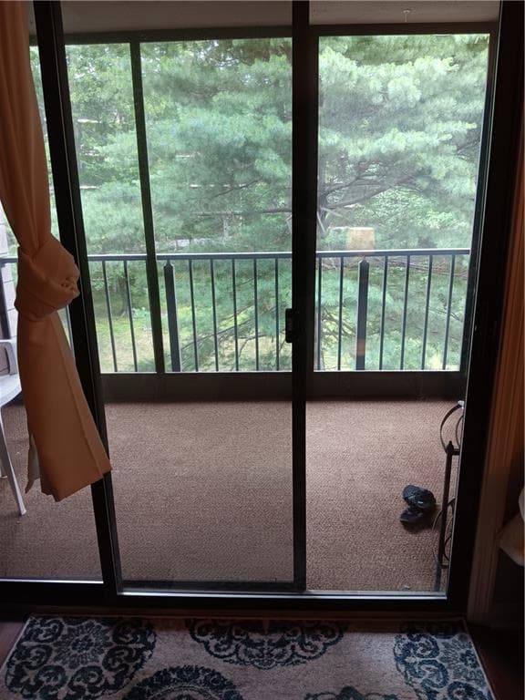 650 East Greenwich Avenue UNIT 3-305 photo 5