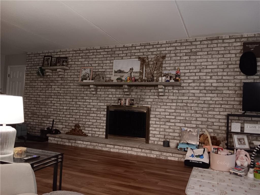 650 East Greenwich Avenue UNIT 3-305 photo 4