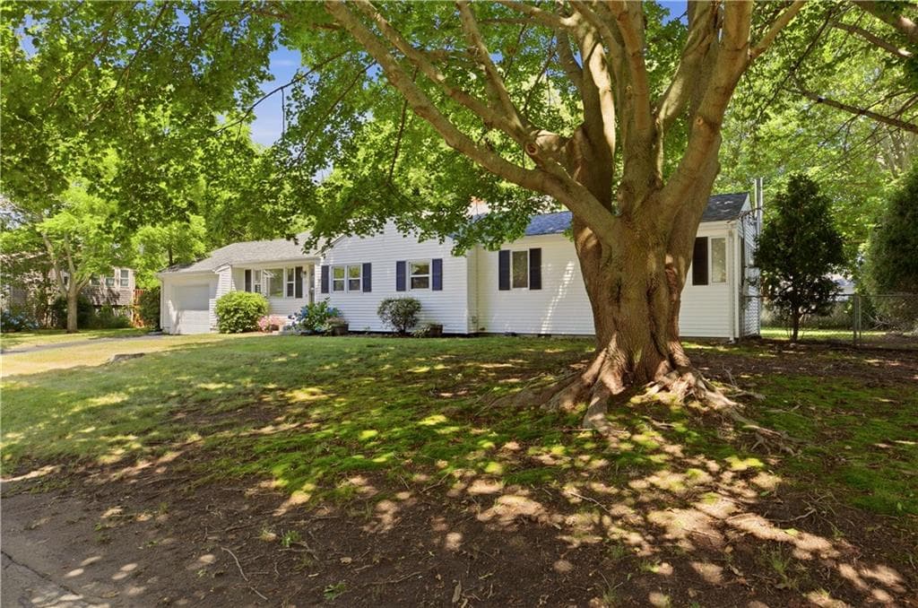 117 Canonchet Drive photo 31