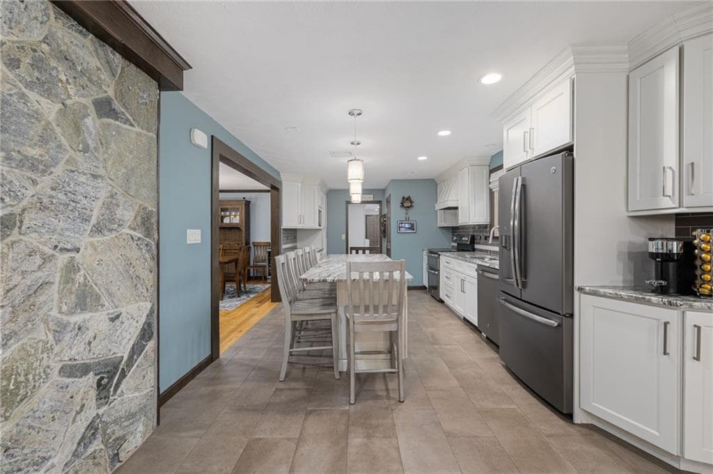 Multi Family at 365 367 West Wrentham Road, Cumberland, photo 9 of 49