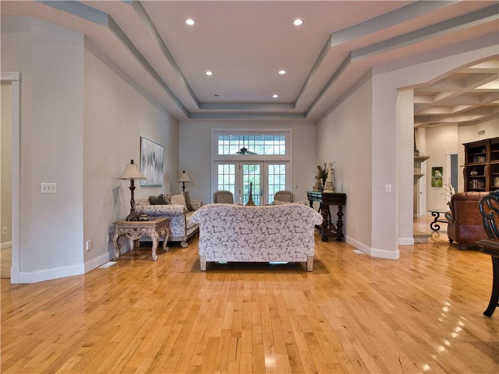 51 W Ridge Drive photo 8