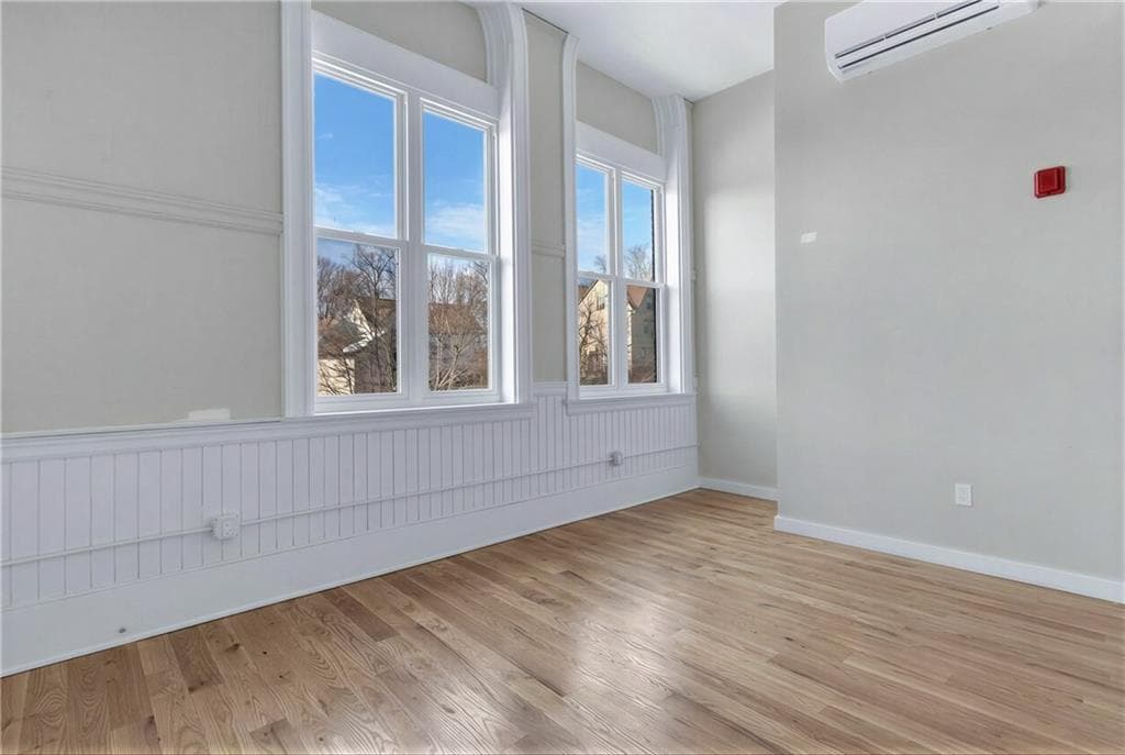 72 Kendrick Avenue photo 9