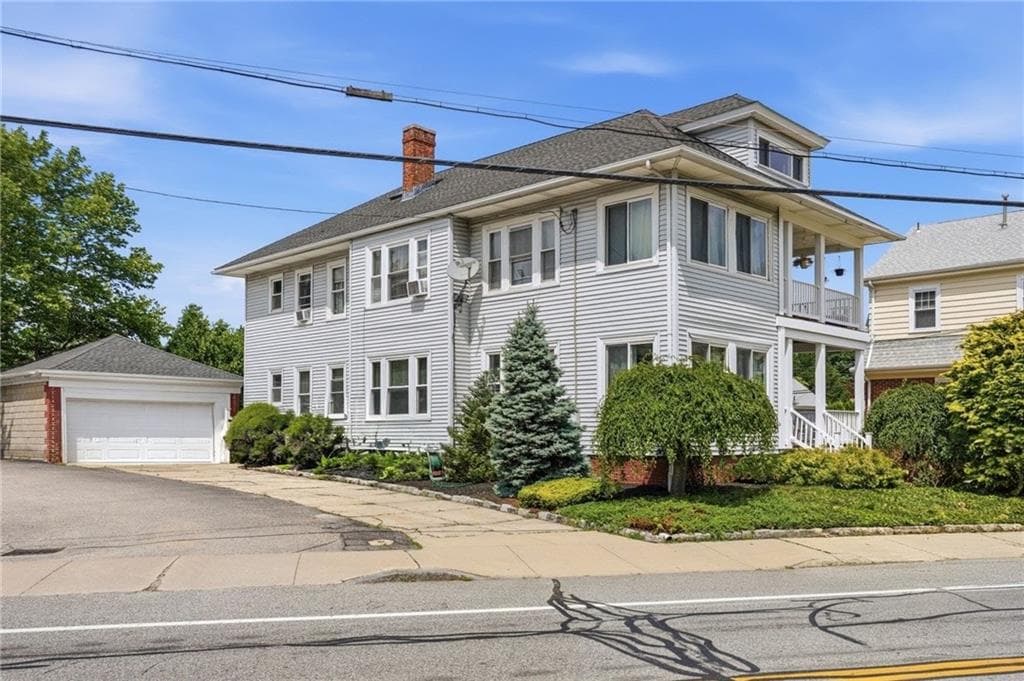 Multi Family at 981 Smith Street, Providence, photo 3 of 44