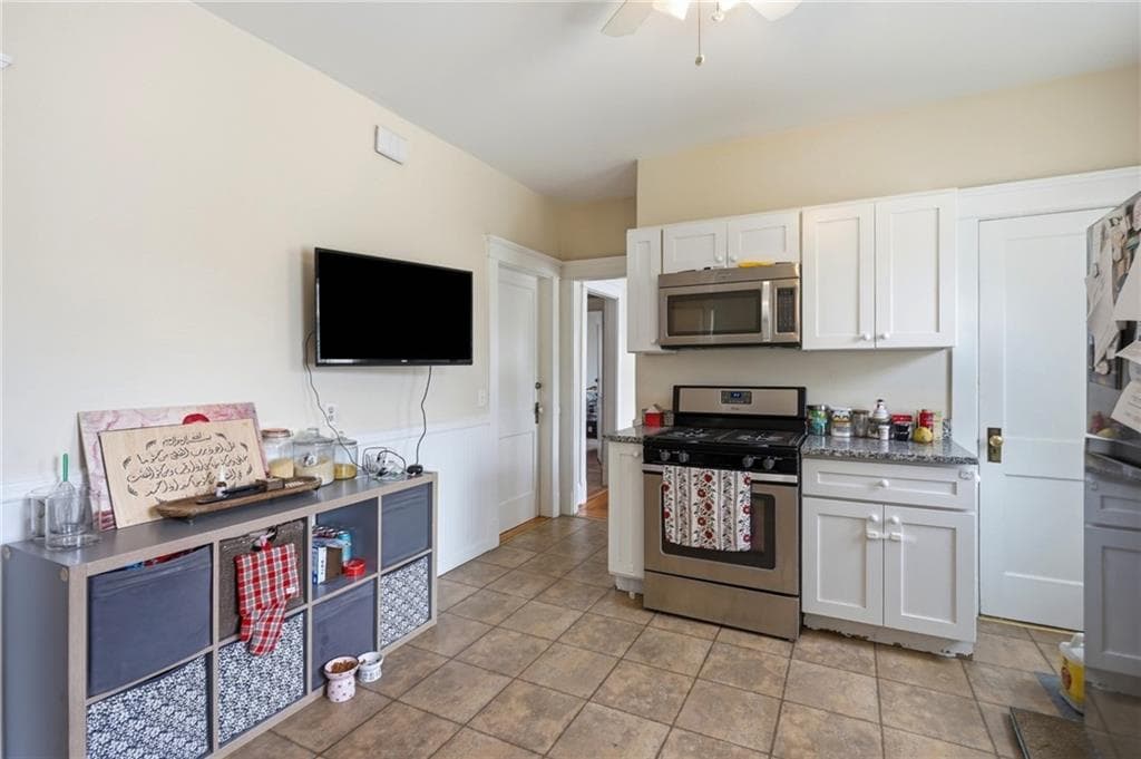 Multi Family at 981 Smith Street, Providence, photo 11 of 44