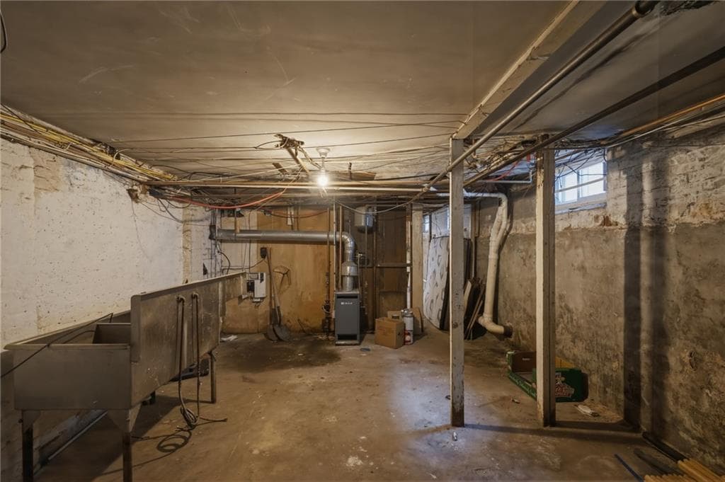 Multi Family at 981 Smith Street, Providence, photo 39 of 44