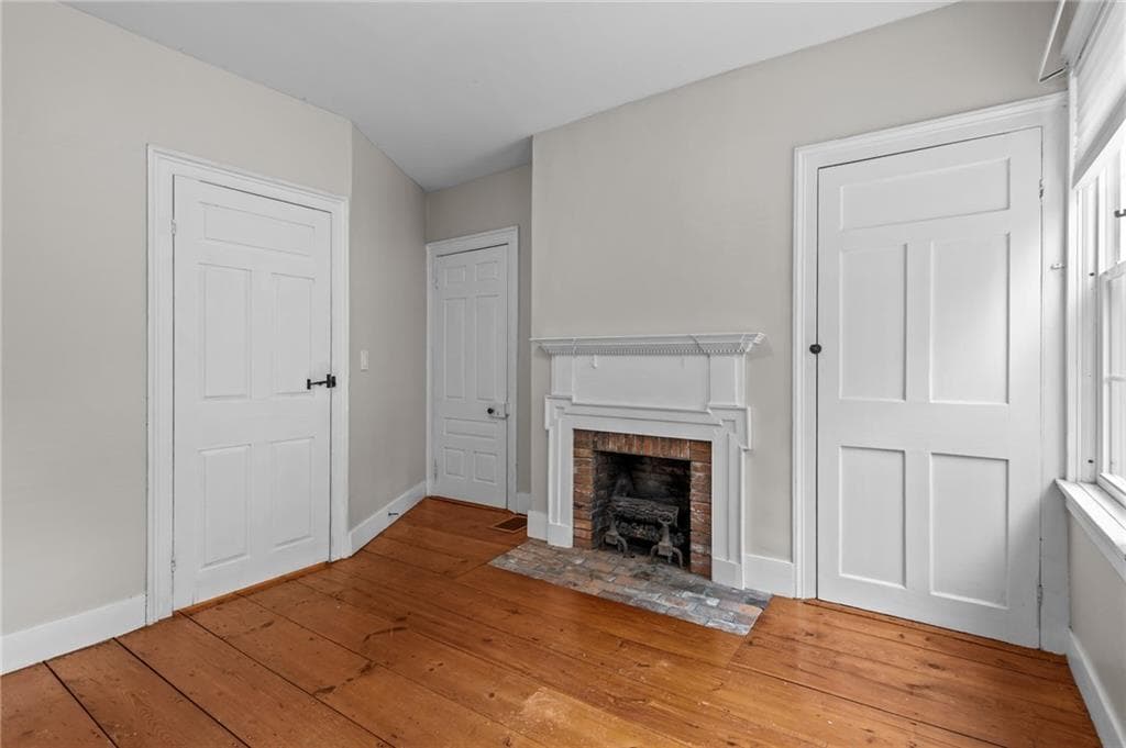 Multi Family at 189 Danielson Pike, Scituate, photo 16 of 44