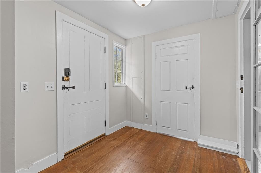 Multi Family at 189 Danielson Pike, Scituate, photo 14 of 44