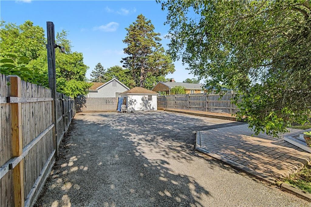 137 A Kingstown Road photo 12