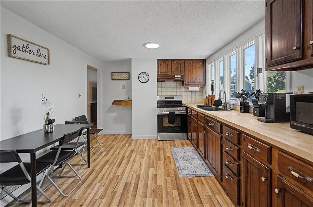 137 A Kingstown Road photo 5