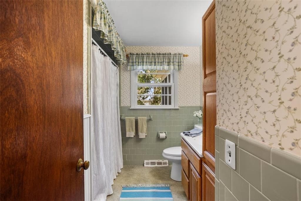 Single Family Residence at 52 Exchange Road, West Warwick, photo 23 of 36