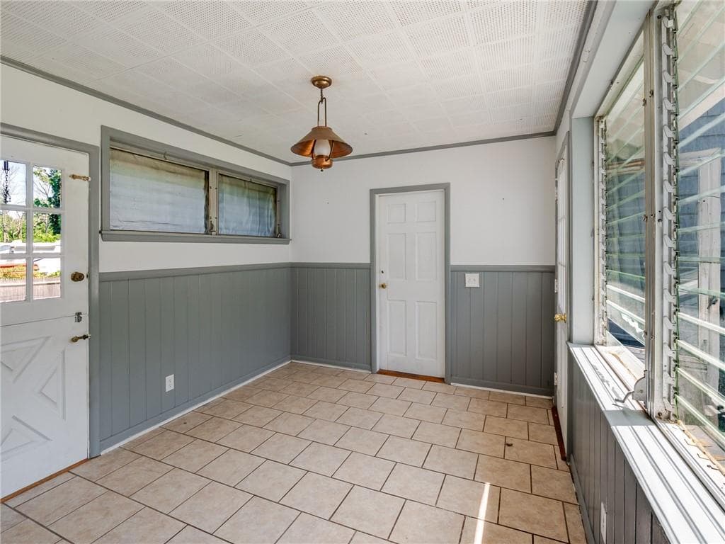 Multi Family at 657 Danielson Pike, Scituate, photo 12 of 26