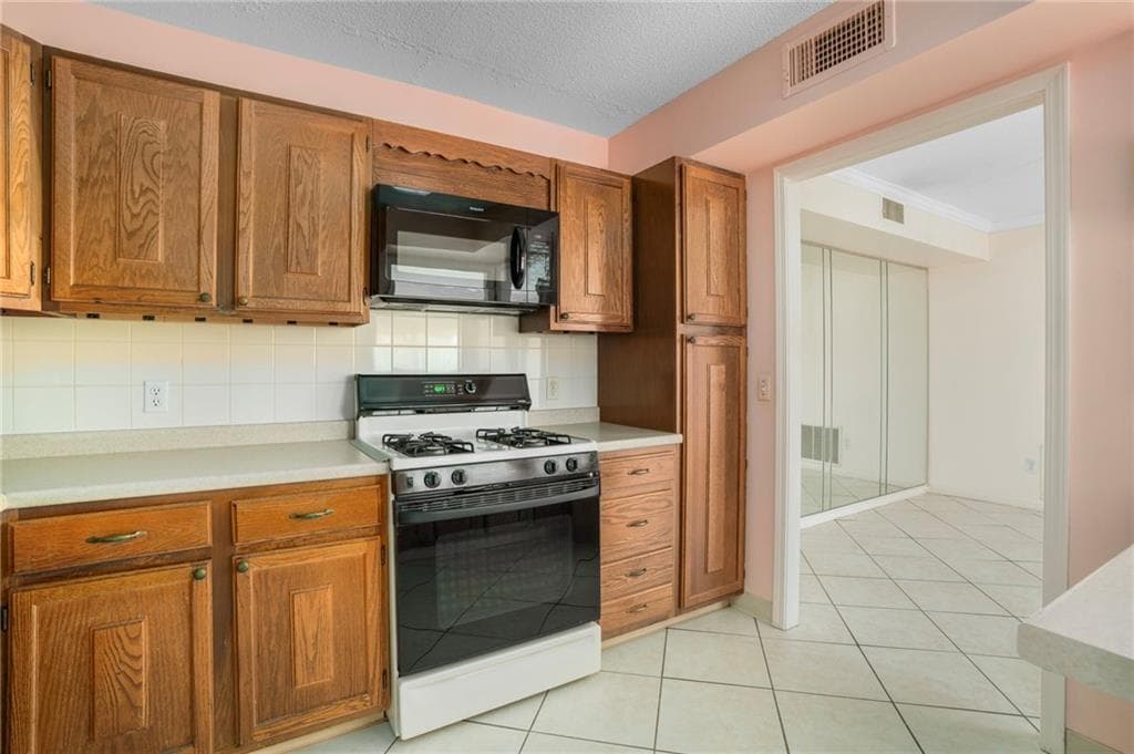 200 Hoffman Avenue UNIT 402 photo 15