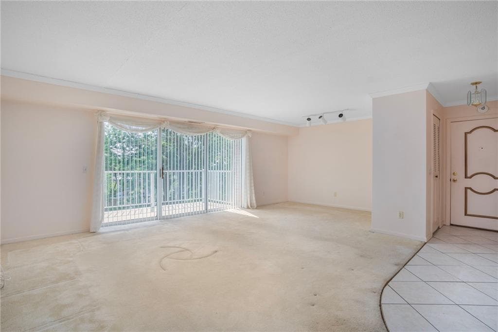 200 Hoffman Avenue UNIT 402 photo 11