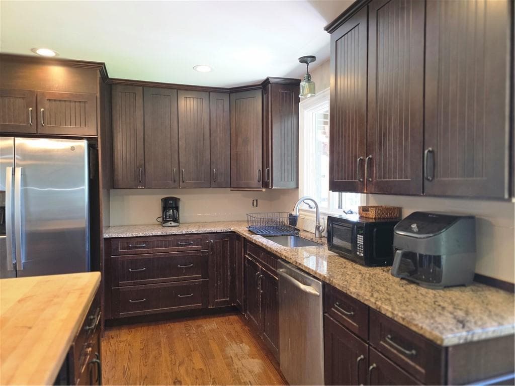 218 Oaklawn Avenue photo 6