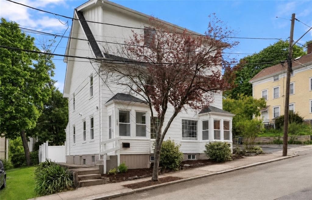 54 56 Grand View Street photo 2