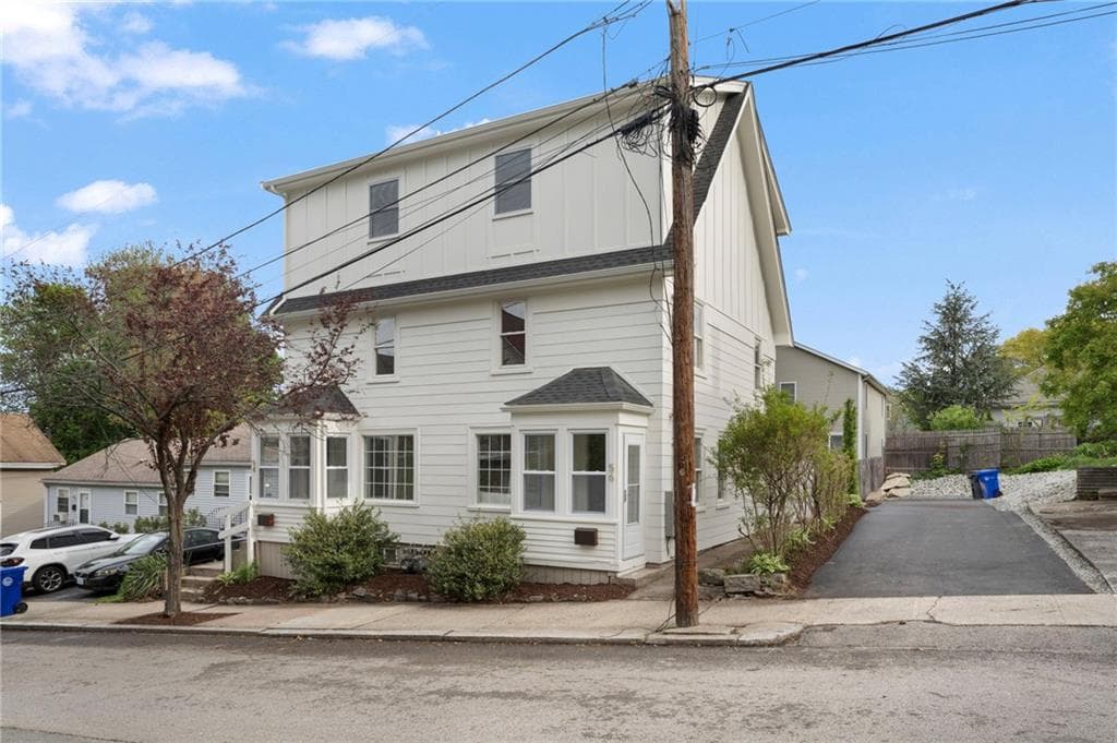 54 56 Grand View Street photo 3