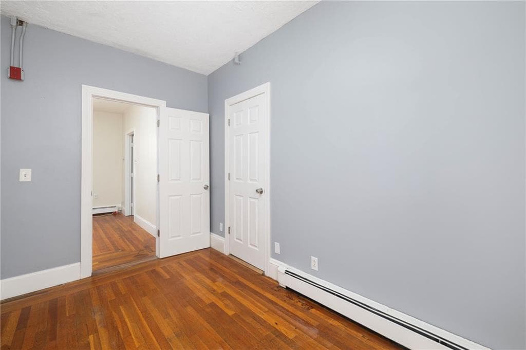 559 Branch Avenue photo 23