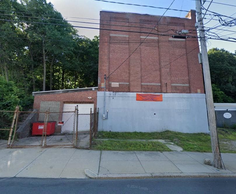 512 Front Street