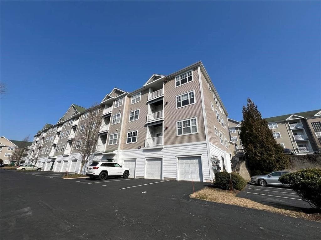 110 Mill Street UNIT 202 photo 2
