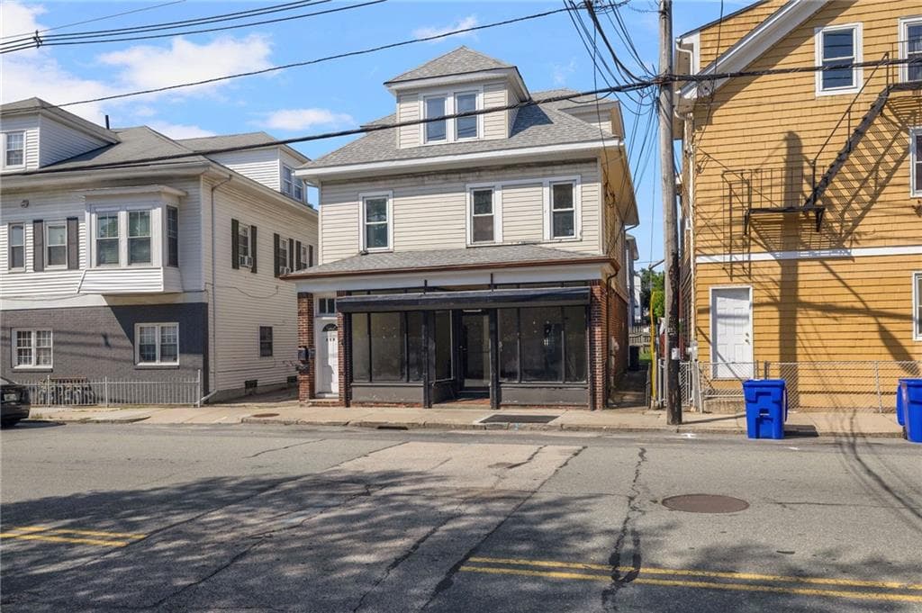 559 Branch Avenue photo 2