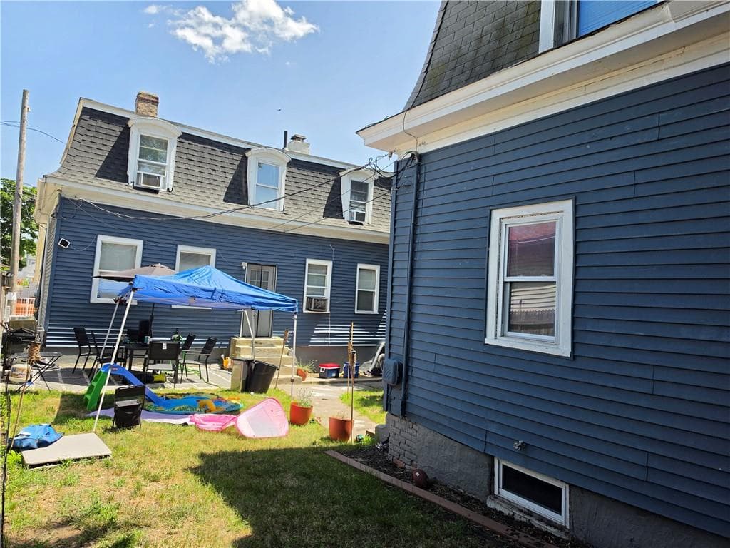 Multi Family at 25 Seabury Street, Providence, photo 3 of 25