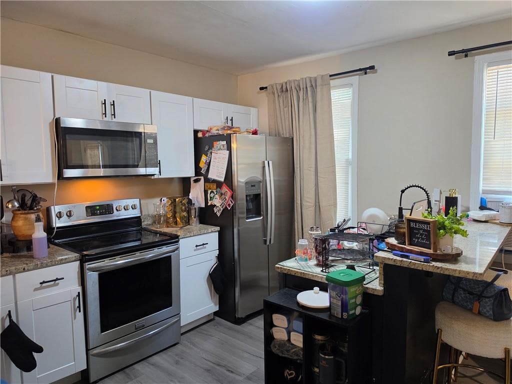 Multi Family at 25 Seabury Street, Providence, photo 11 of 25